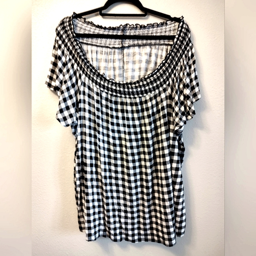 Lane Bryant Sz 22/24 Black & White Swing Tee Off Shoulder Smocked Top
